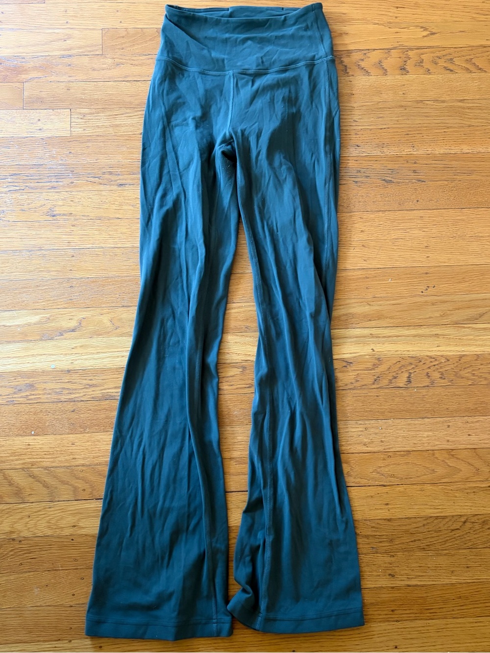 Lululemon Leggings Size 4 with Interior Size Dot (4)